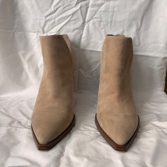 Vince Camuto Suede Ankle Booties – Gigietta – Size 8.5 - Picture 2 of 8